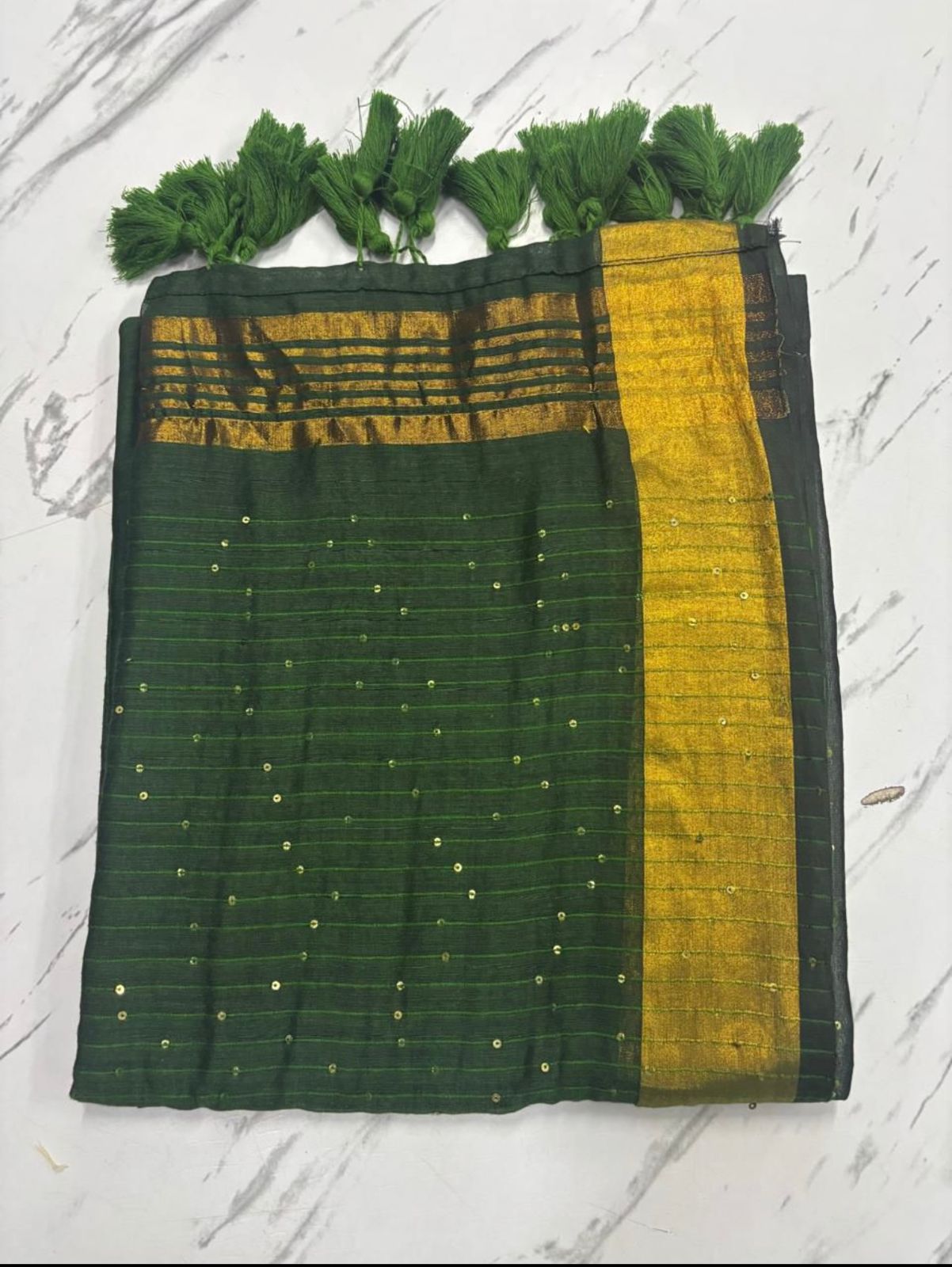 Elegant Mul Cotton Saree with Sequinned Pallu & Zari Borders