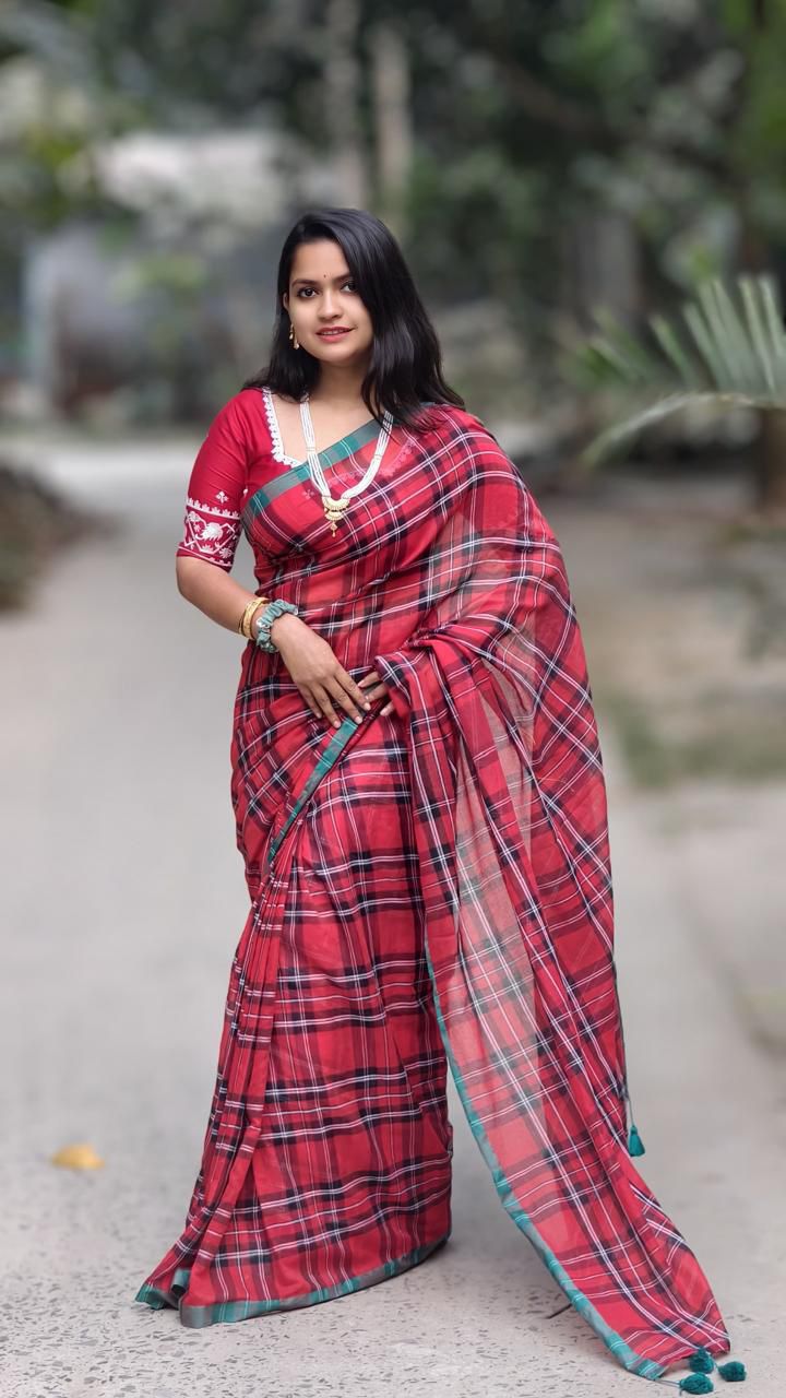 Red & Black Checkered Mul Cotton Saree