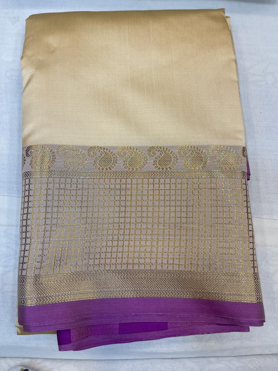 Semi Kanchi Saree with Contrast Pallu and Blouse